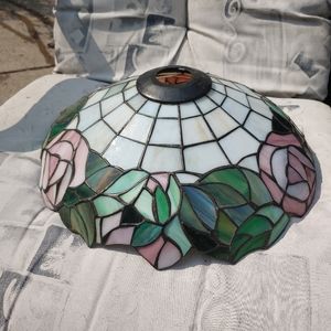 Tiffany style leaded slag glass lamp shade